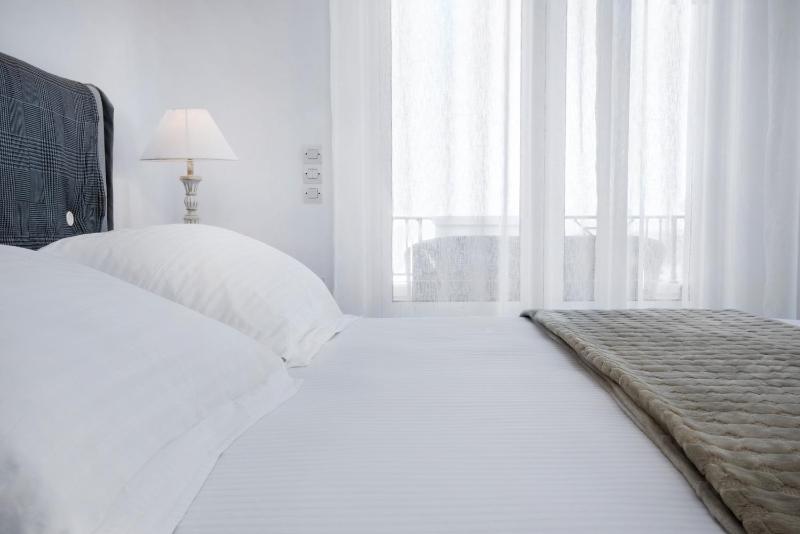 Superior Double Room with Panoramic View image 3