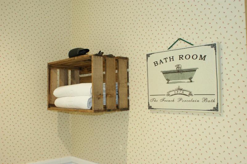Double or Twin Room image 3