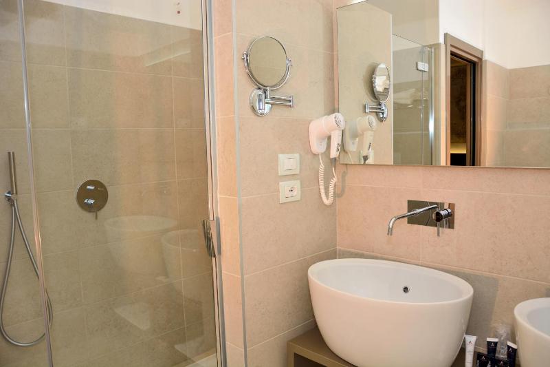 Triple Room image 1