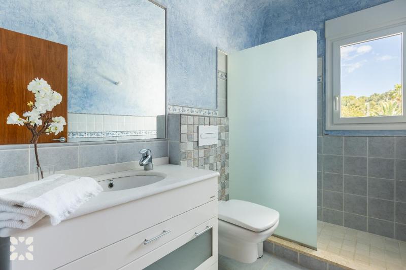 Villa Baladrar by Abahana Villas - image 14