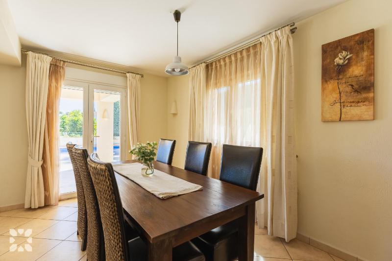 Villa Baladrar by Abahana Villas - image 2