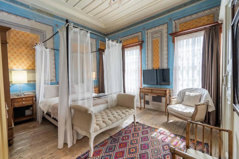 Superior Double Room image 1