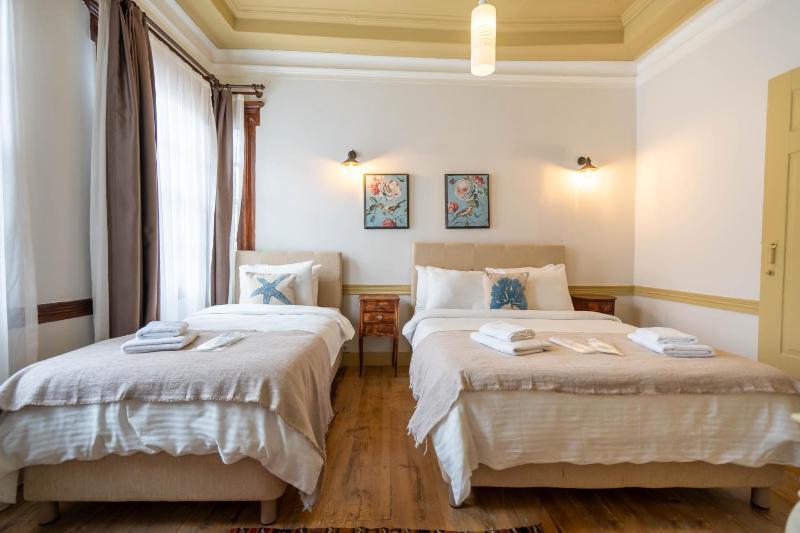 Standard Triple Room image 3