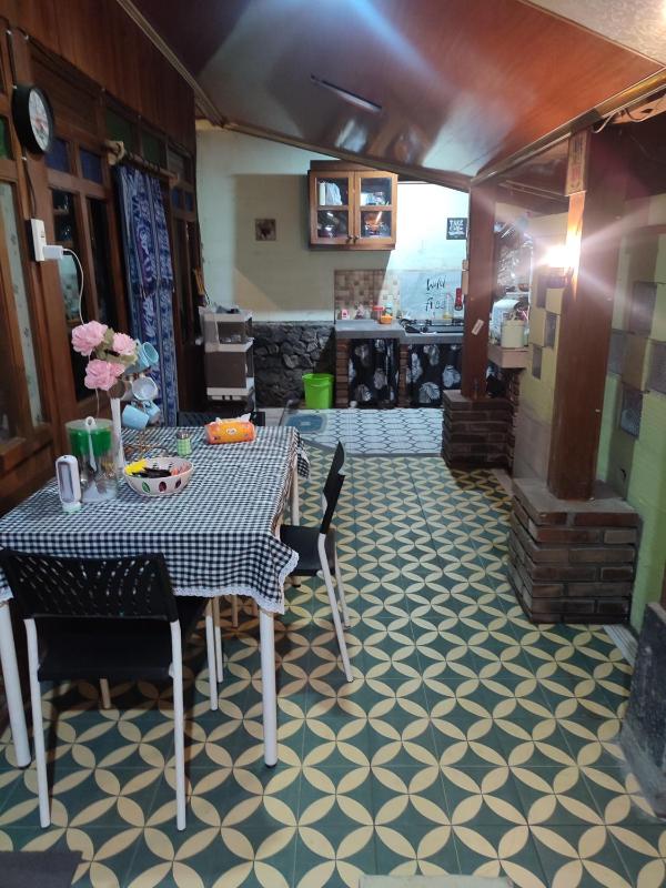 nDalem Ha We Villa Kaliurang - image 5