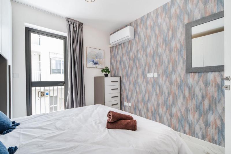 Stylish 2BR Escape in St Julians by Buena Vista - image 11