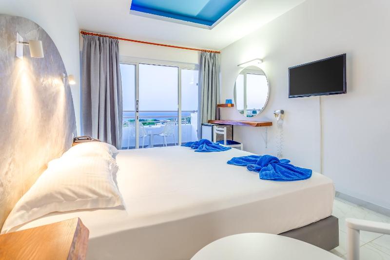 Twin Room with Sea View image 1