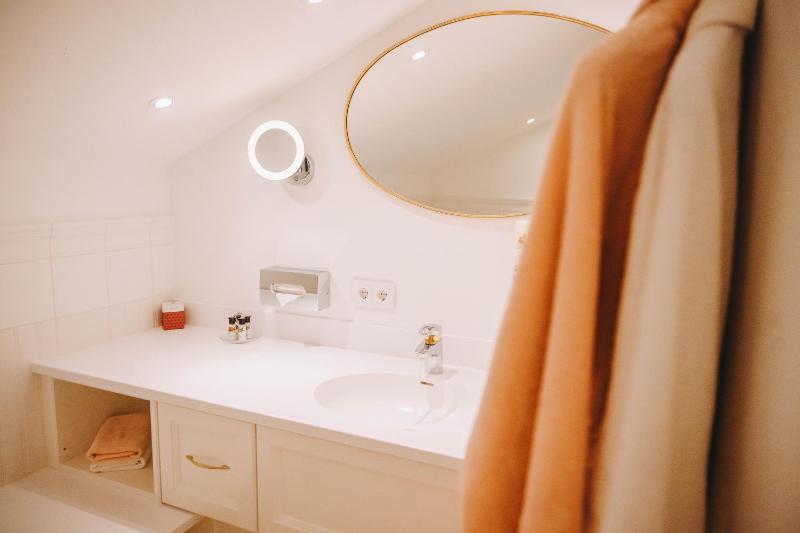 Suite with Balcony image 4