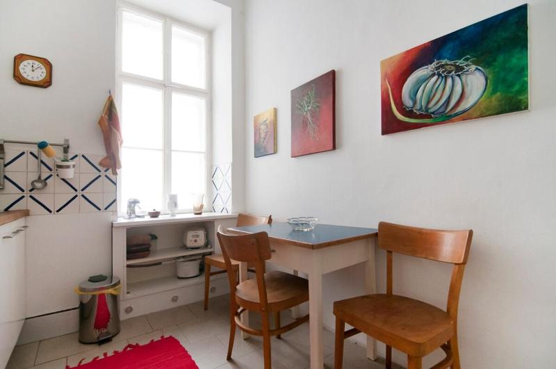 Grand Central 2BR Apartment - image 15
