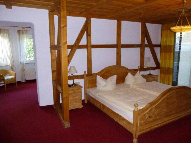Standard Double Room image 4