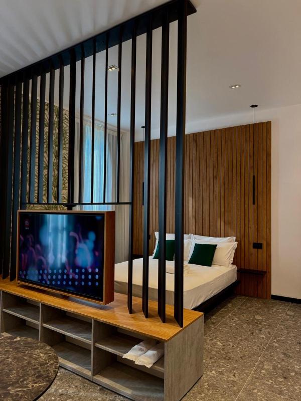 RoomsCarloFeliceStation - image 6