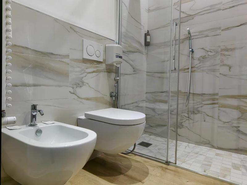 Junior Suite with Balcony image 2
