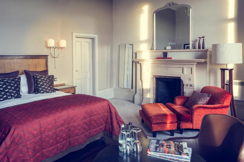Superior Twin Room image 4