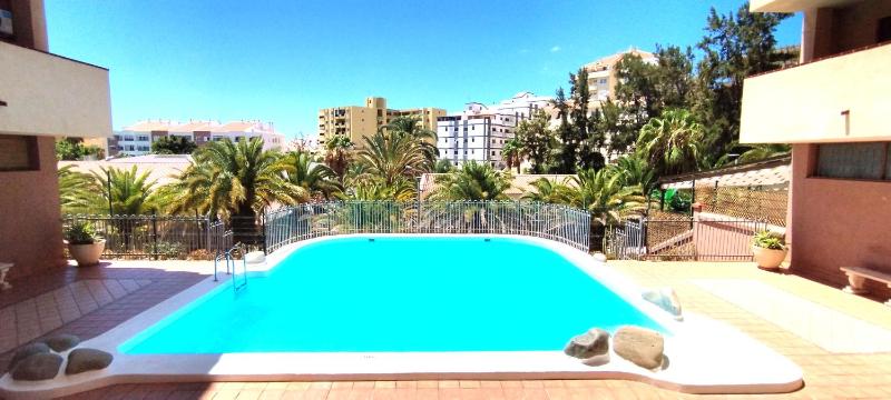 Los Cristianos Room in shared apartment - image 2