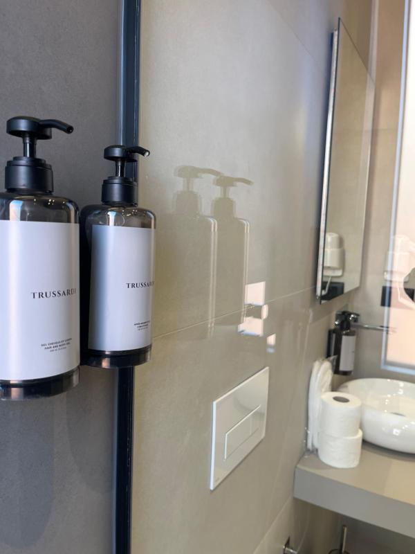 Mina Luxury Rooms - image 15