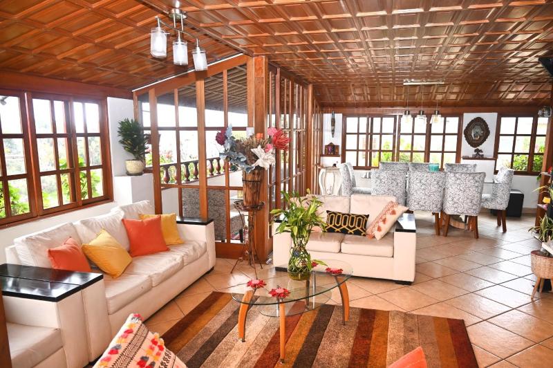 Gran Olivar Suite de San Isidro -3 Habitaciones - image 3