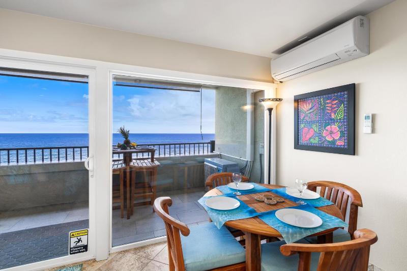 Banyan Tree 301: Oceanfront 2/2 Remodeled with AC - image 33
