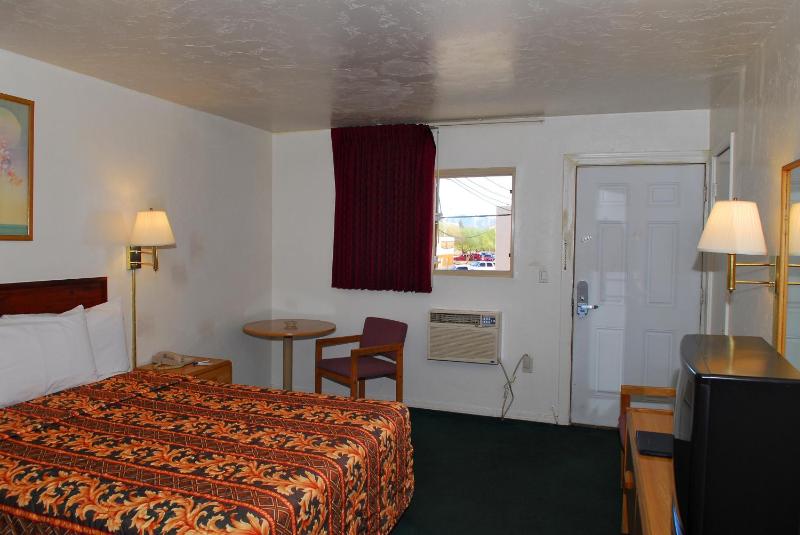 Stone Inn Extended Stay U of A - image 16