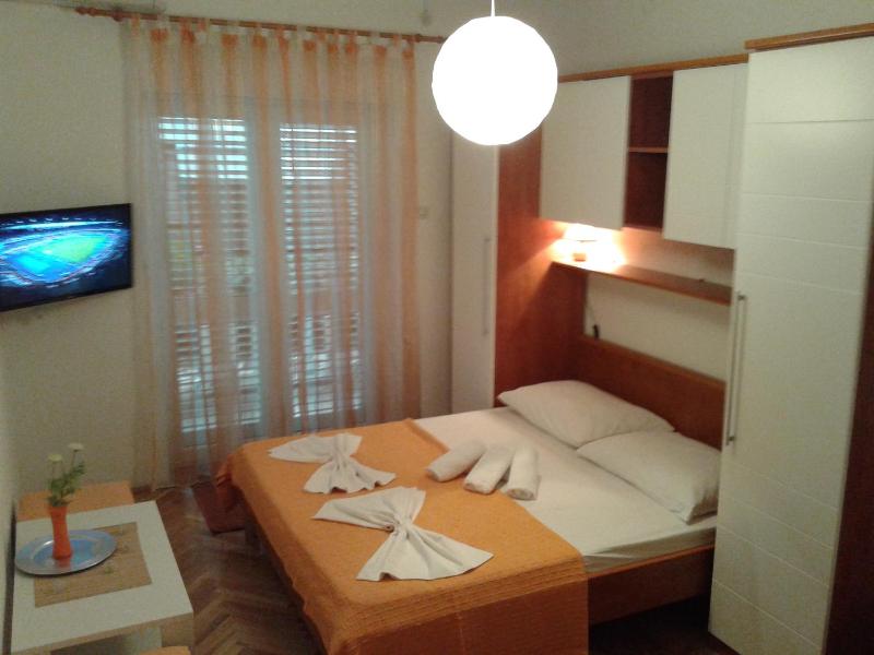 Apartments Mirjana - image 10