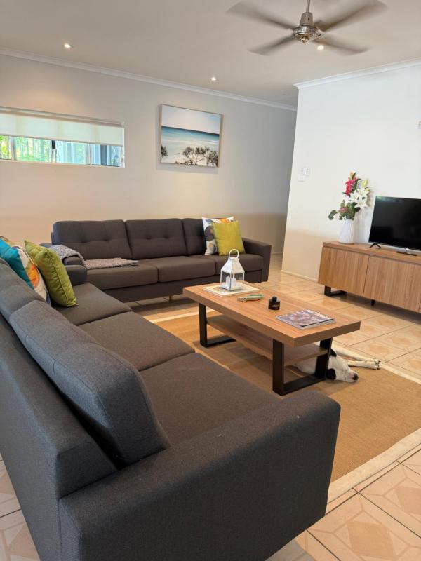 Beach front Bungalow Little Reef Escape - image 19