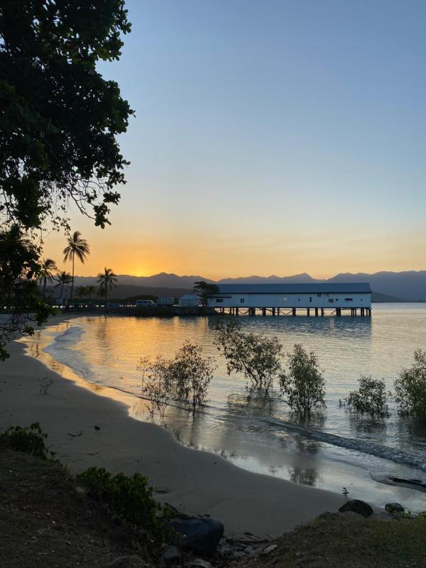 Beach front Bungalow Little Reef Escape - image 17