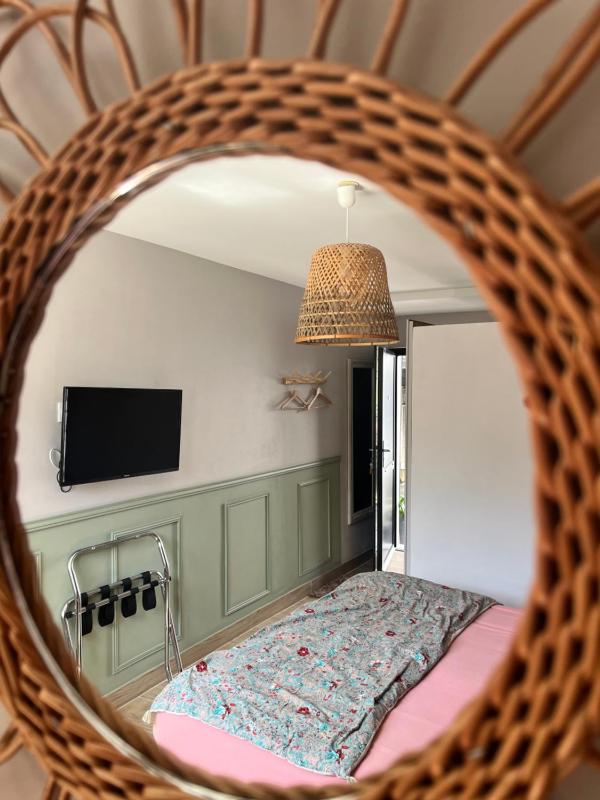 Standard Double Room image 4