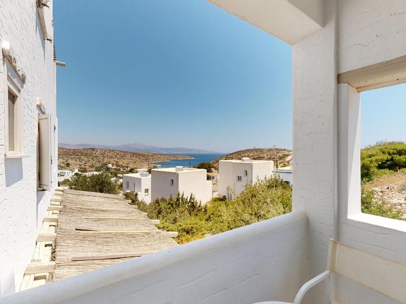 Classic Sea View Room image 2