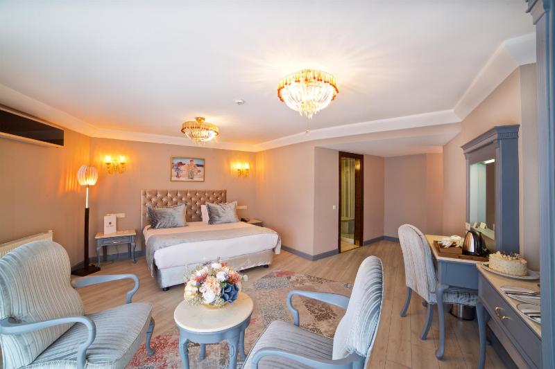 Junior Suite with Sea View image 1