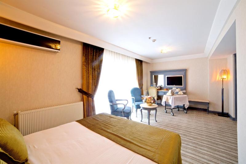 Superior Room image 3