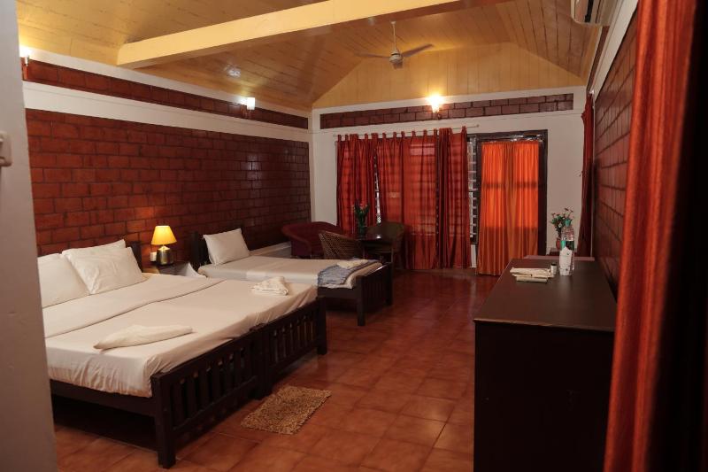 Hillview Beach Resort - image 2