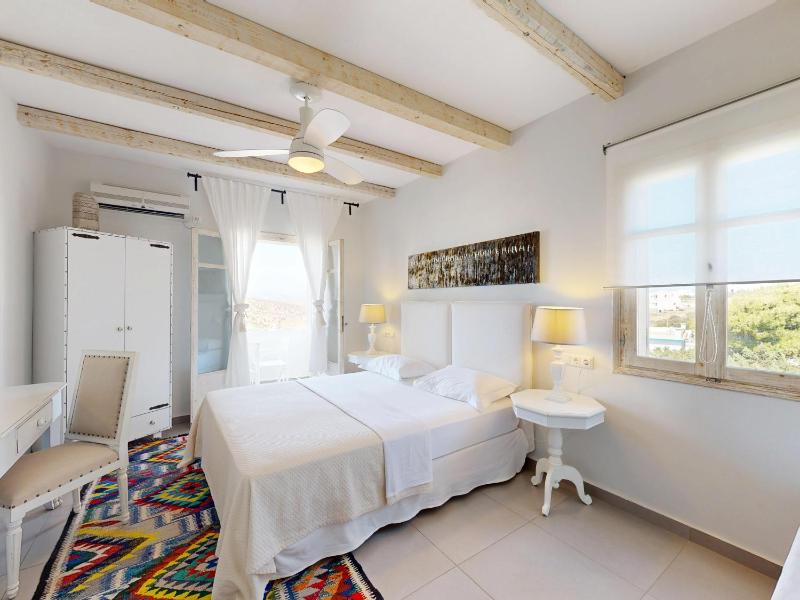 Superior Sea View Room image 1