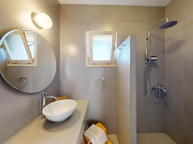 Superior Sea View Room image 4