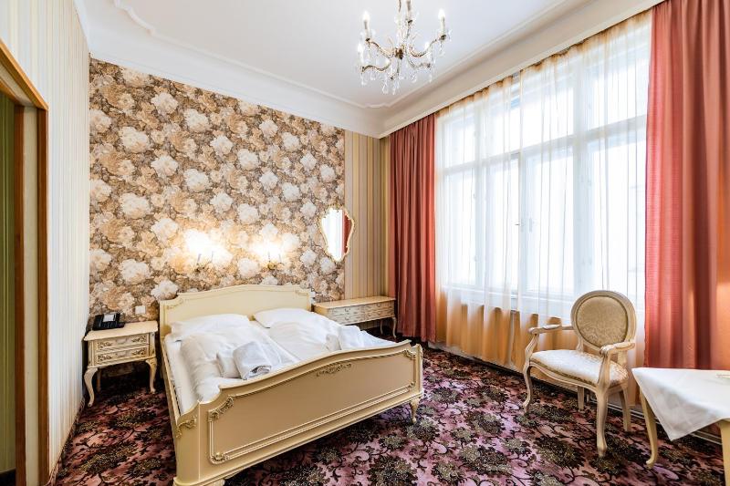 Hotel Pension Baronesse - image 15