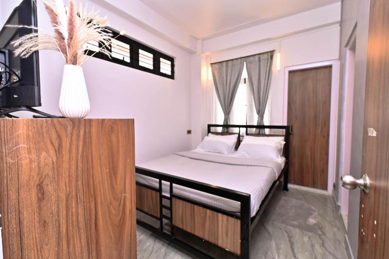 Luxe Haven Homestay - image 10