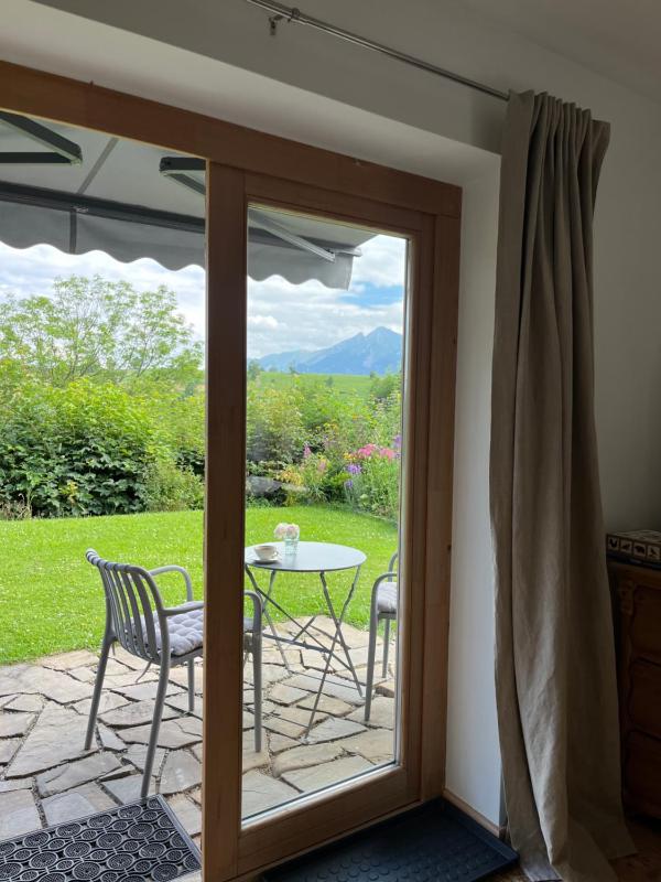 Apartment with Mountain View image 4