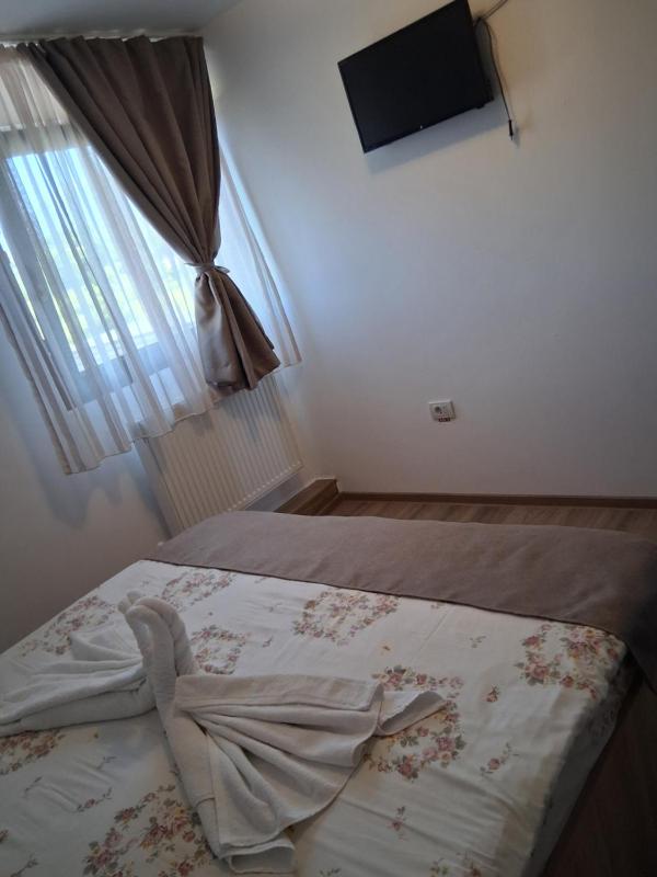 Double Room image 2