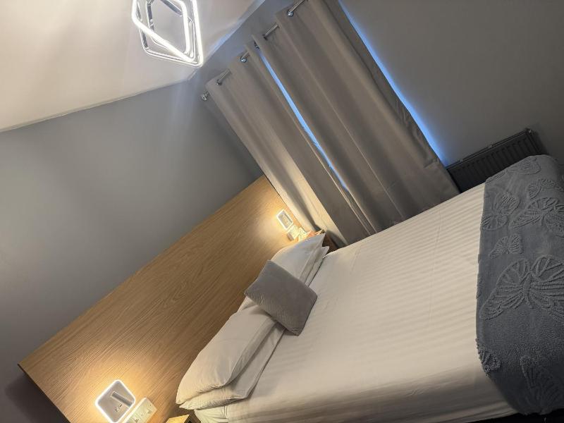 Budget Double Room image 1