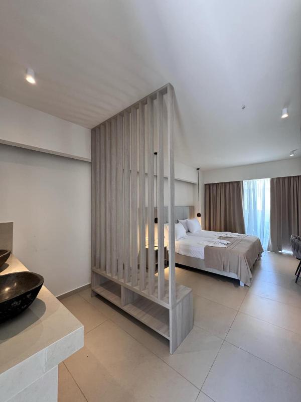 Suite with Spa Bath image 1