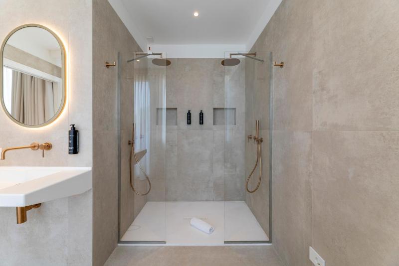 Hi Hotels Sirmione - Heated Lakeview Pool - image 41