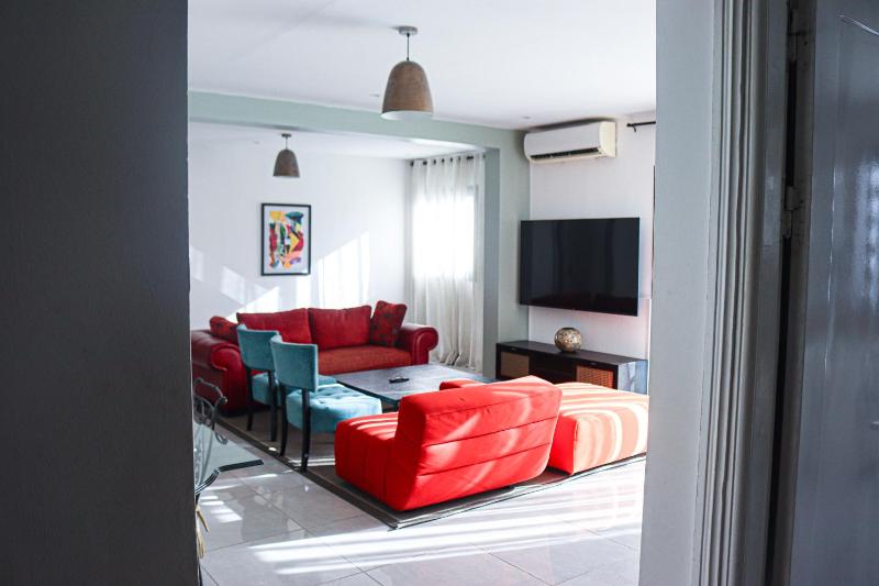 Bel appartement meublé F3 à Dakar Plateau - image 4