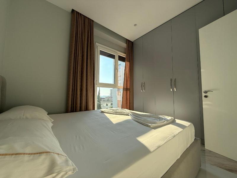 Sunset Shore Apartment - image 12