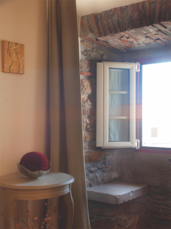 Double or Twin Room image 4