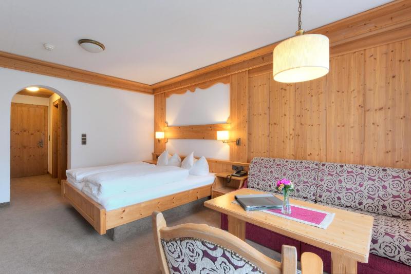 Double Room image 1