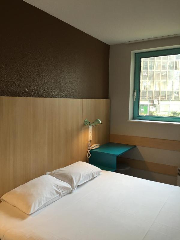 Double Room image 1