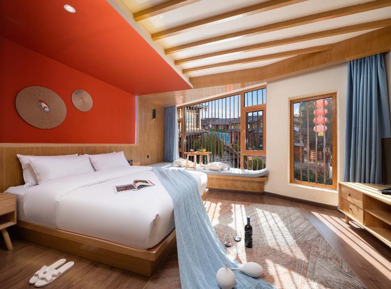Lijiang MuYa Chinese Courtyard Hotel with Water View - image 36