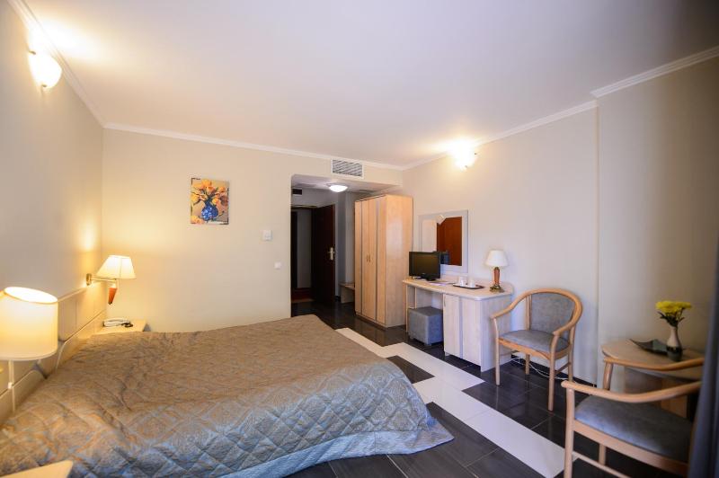 Double or Twin Room Special Offer - Inscrieri timpurii image 1