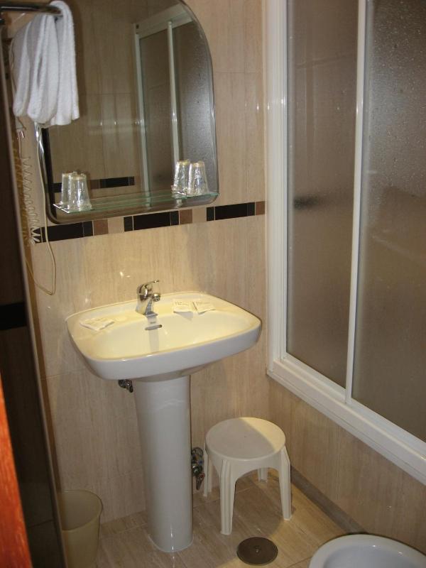 Hostal Maria Cristina - image 2