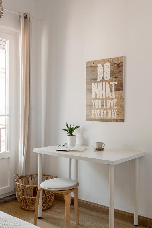 Stylish Hideaway in Heart of Cascais - image 2