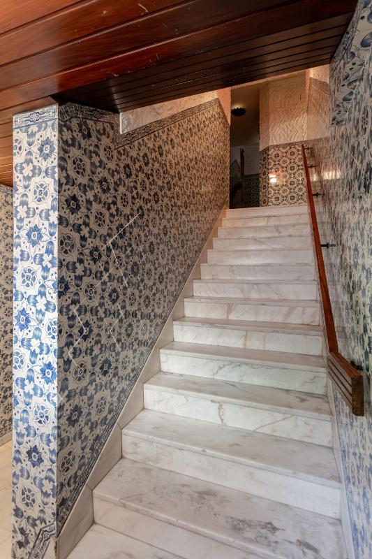 Stylish Hideaway in Heart of Cascais - image 7
