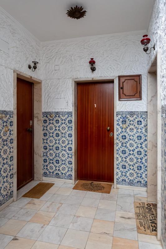 Stylish Hideaway in Heart of Cascais - image 22