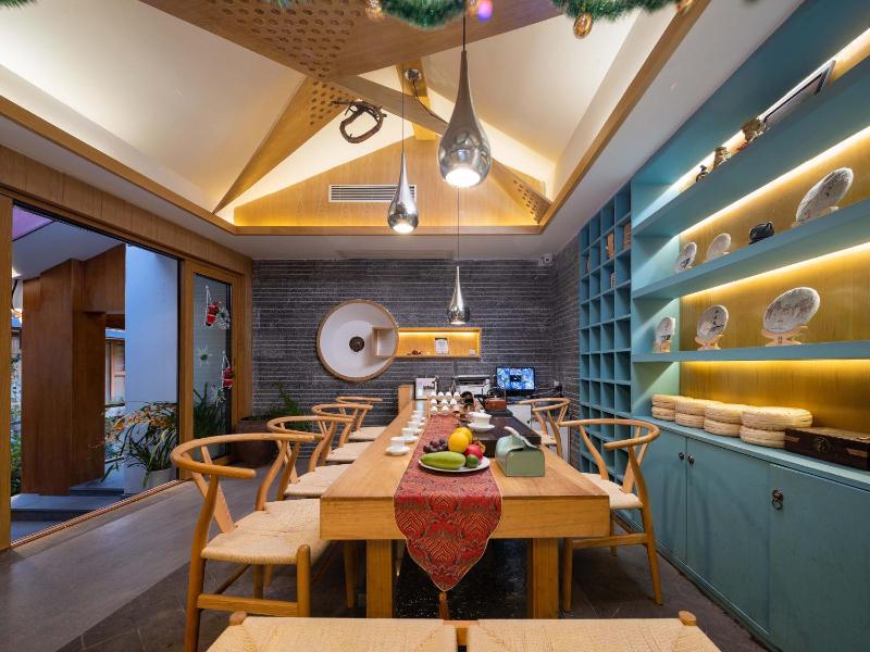 Lijiang MuYa Chinese Courtyard Hotel with Water View - image 12